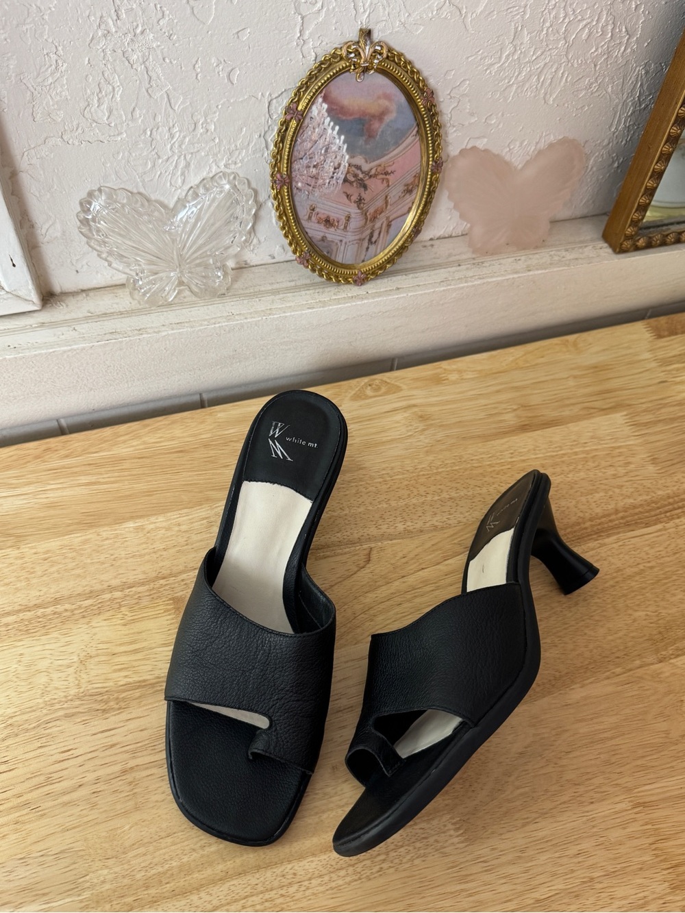 White Mountain Black Toe Ring Kitten Heel Mules Size 8 Minimalist Y2K Sandals